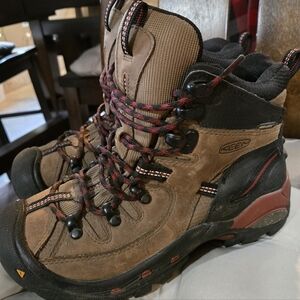 Womens Keen Waterproof Hiking Boots